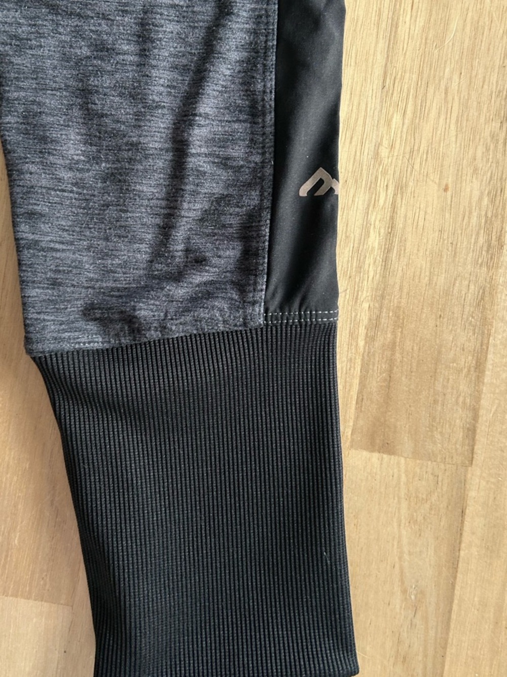 Black Mountain Legging taille haute – Gris & noir – Confort sport - Picture 3 of 4